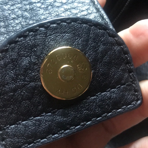 Michael Kors Large Purse - Picture 8 of 8